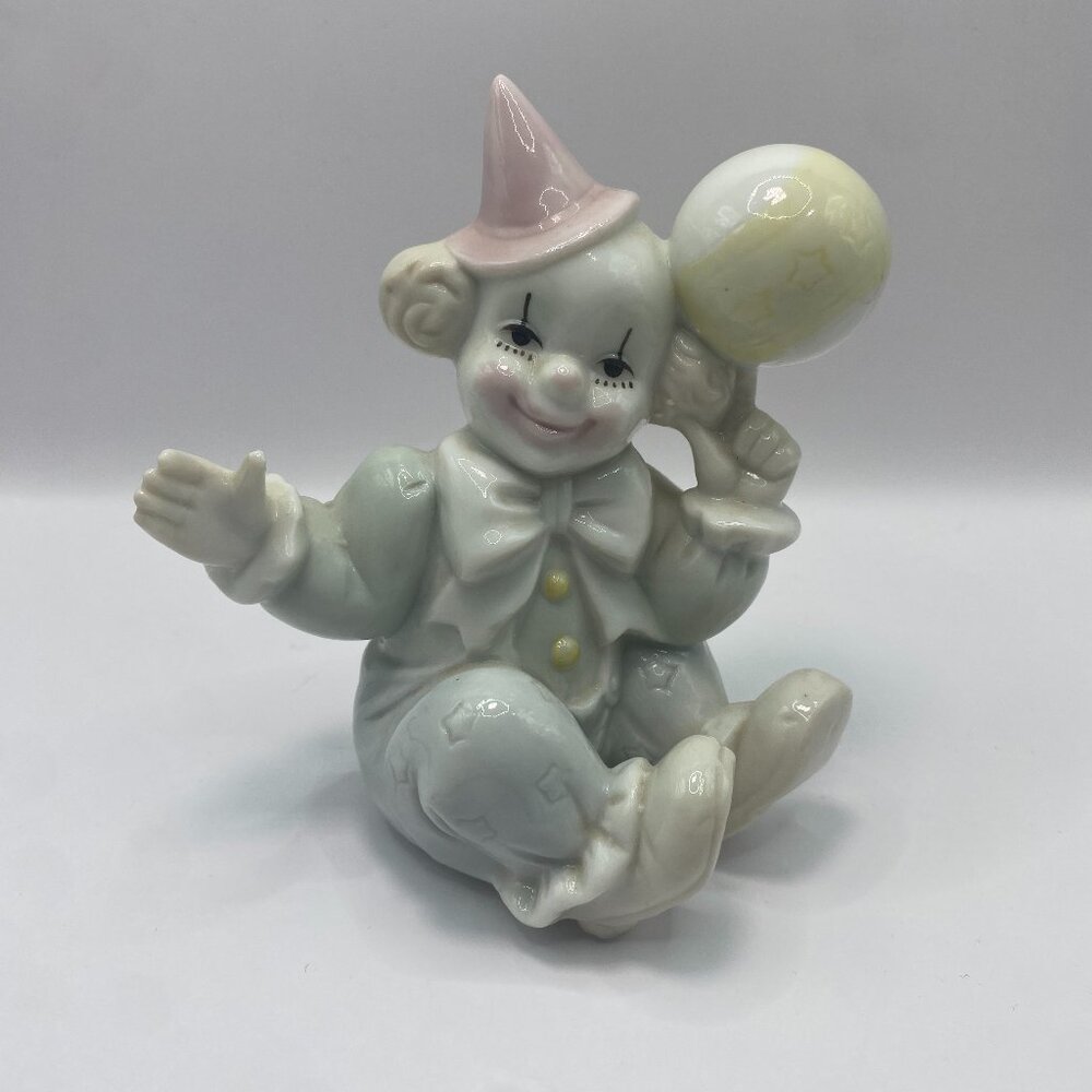 Porcelain Clown Figurines Pastel Clown With Balls Circus Decor Clown